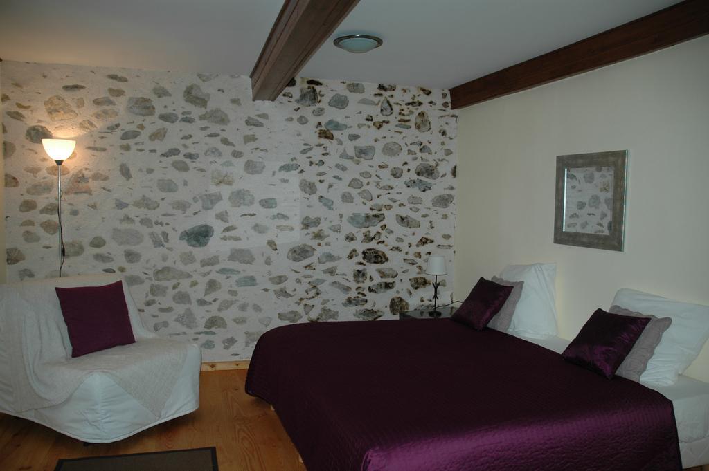 Hotel Maison Maxil Massat Exteriér fotografie