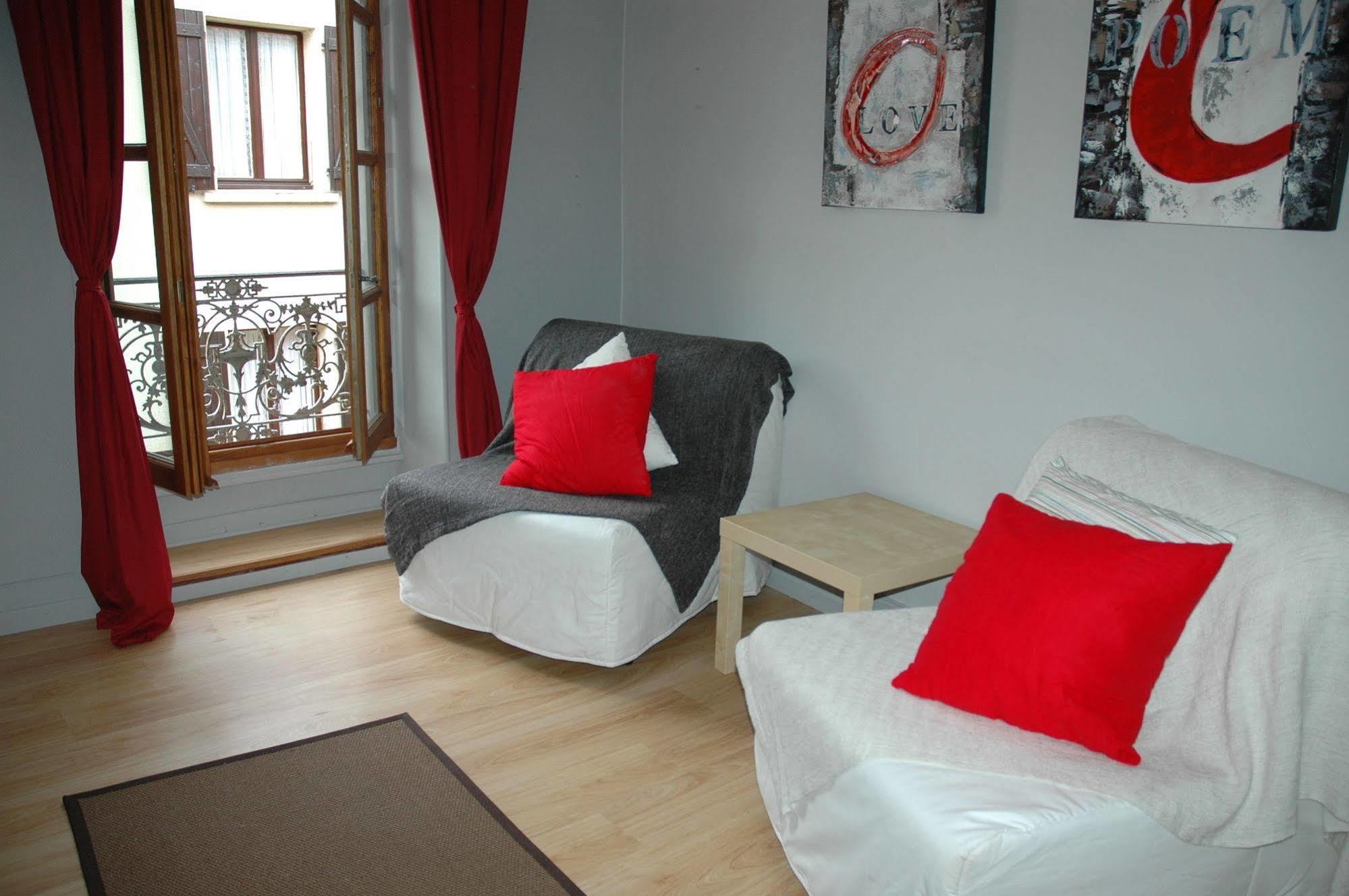 Hotel Maison Maxil Massat Exteriér fotografie