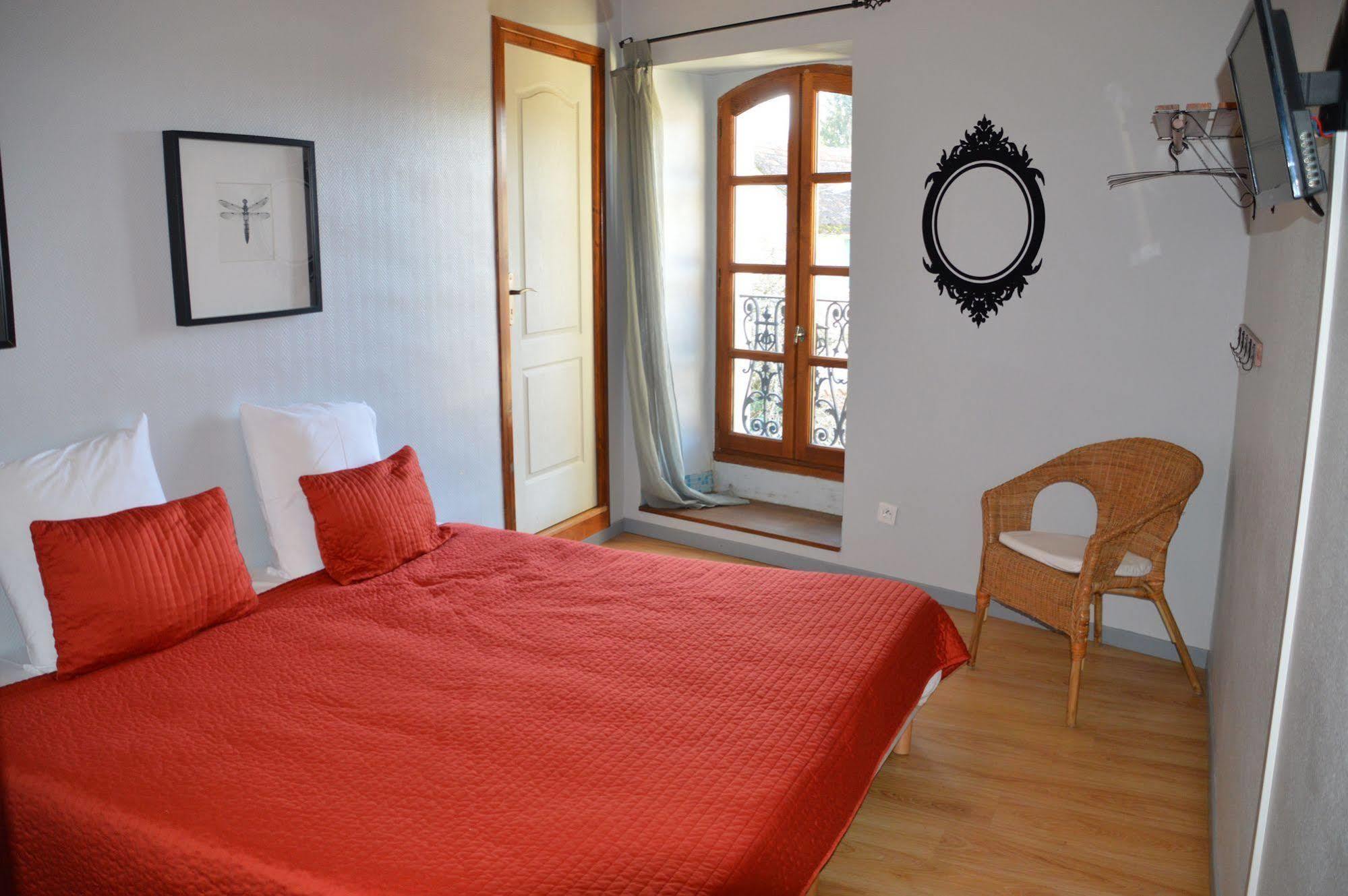 Hotel Maison Maxil Massat Exteriér fotografie